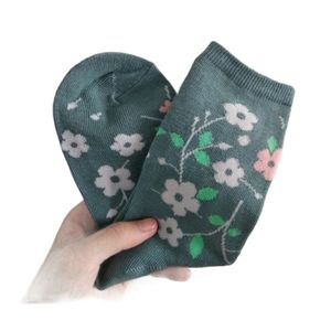 FREE GIFT WITH NEXT PURCHASE